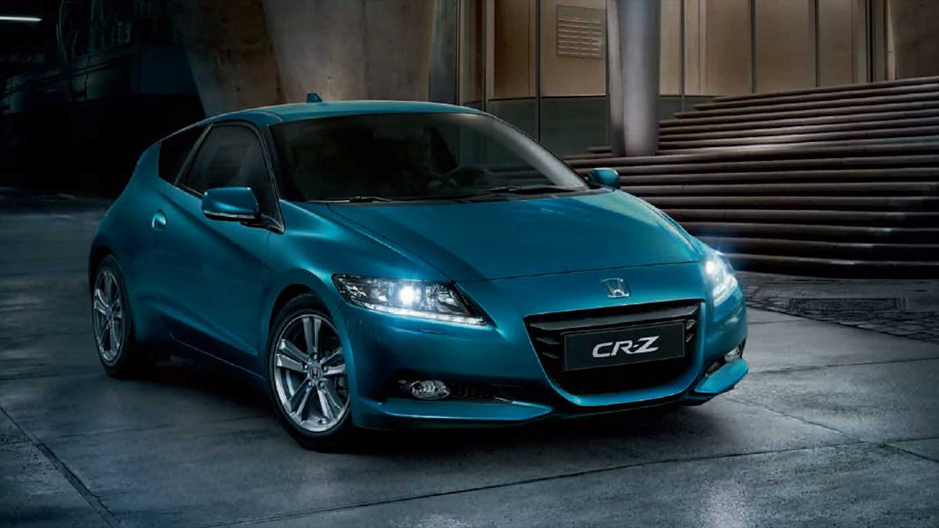 Honda CR-Z blu di tre quarti